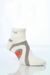 Unisex 1 Pair Nike Elite Stability Running Non Cushioned Quarter Socks with Dri-FIT In 2 Colours