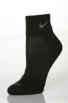 Unisex 2 Pair Nike FIT DRY Sport Essentials Non-Cushioned Ergonomic Left & Right Running Quarter Socks In 2 Colours