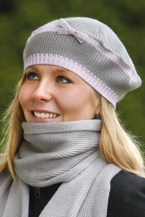 Ladies 1 Pair Isotoner Velvet Bow Beret In 2 Colours Light Grey