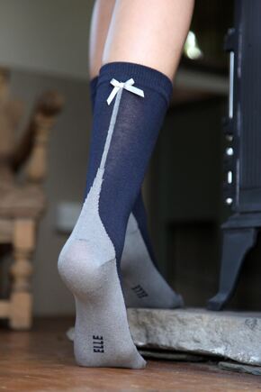 Ladies 2 Pair Elle Back Seam & Bow Socks In 6 Colours Wine & Charcoal