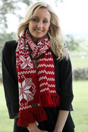 Ladies Fraas Patterned Winter Scarf In 3 Colours Red