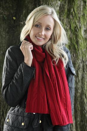 Ladies Fraas Acrylic Scarf In 5 Colours Purple