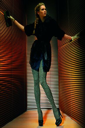 Ladies 1 Pair Oroblu Melita Tights In 2 Colours Black S