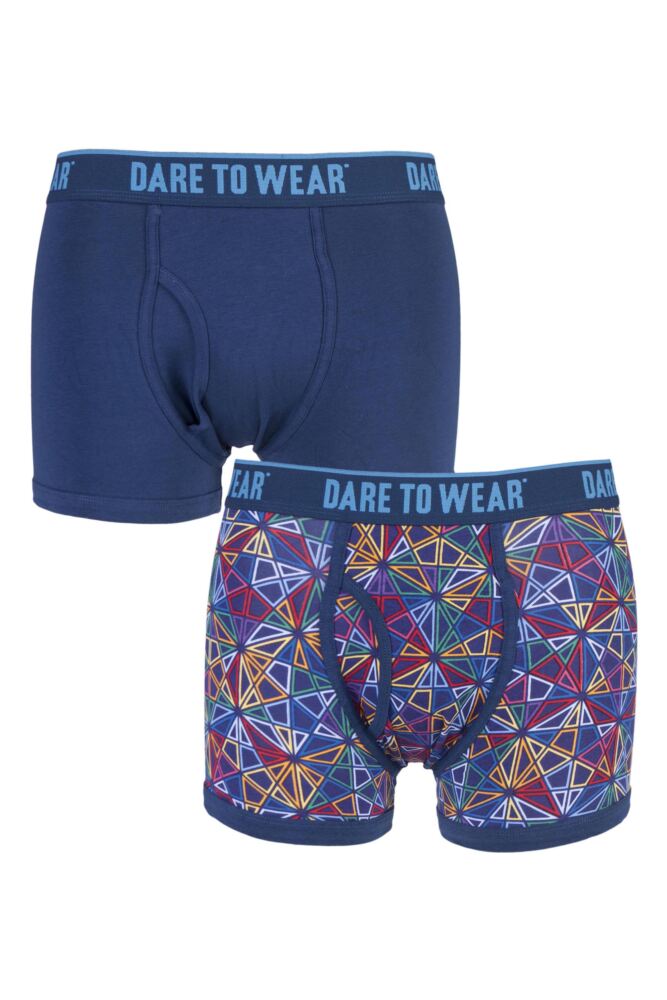 Dare to Wear Fitted Keyhole Trunks with Network Art Design
