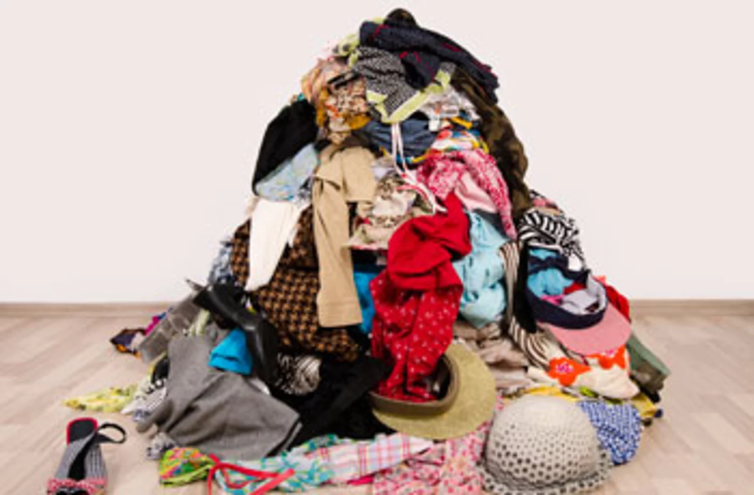5 tips for giving your wardrobe a clear out for 2018