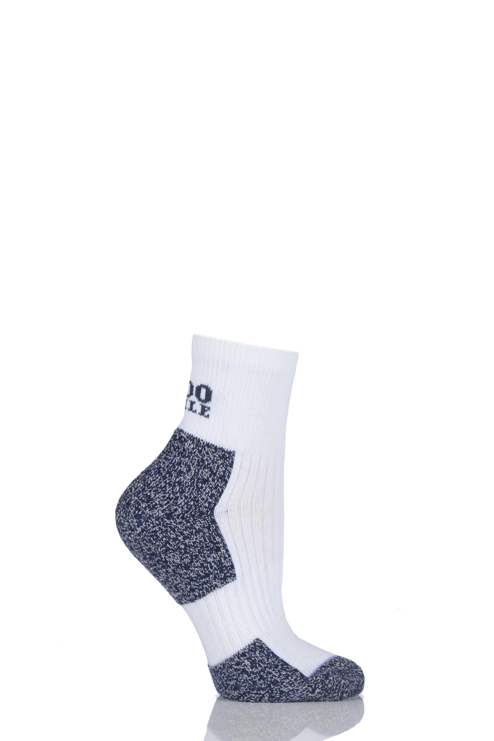 Image of 1 Pair White Ultra Performance Cupron Sports Socks Ladies 3-5.5 Ladies - 1000 Mile