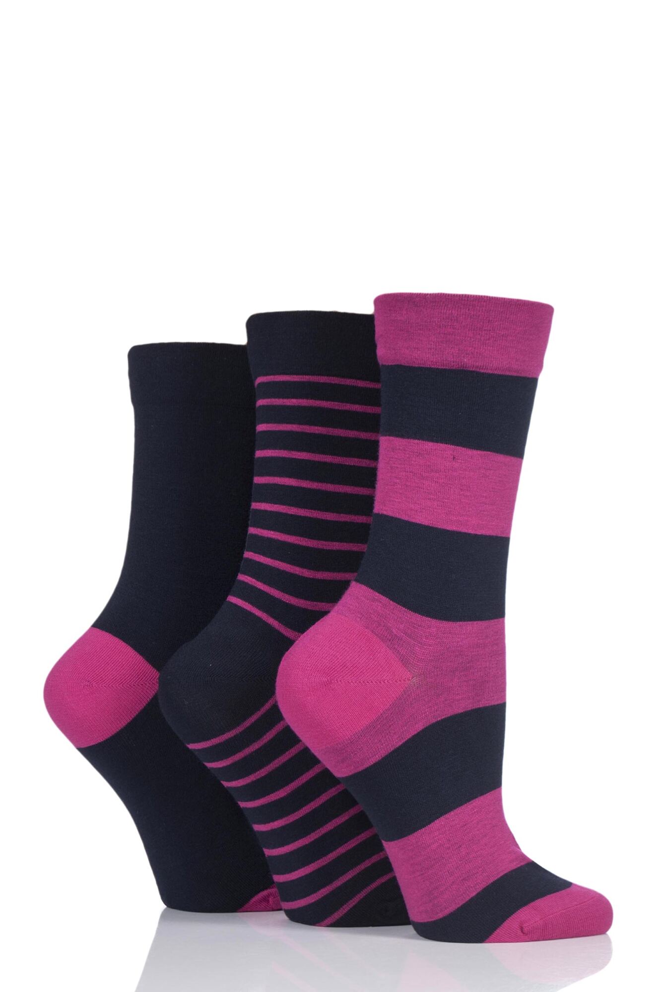 3 Pair Gentle Bamboo Socks With Smooth Toe Seams In Plains And Stripes Ladies - Sockshop