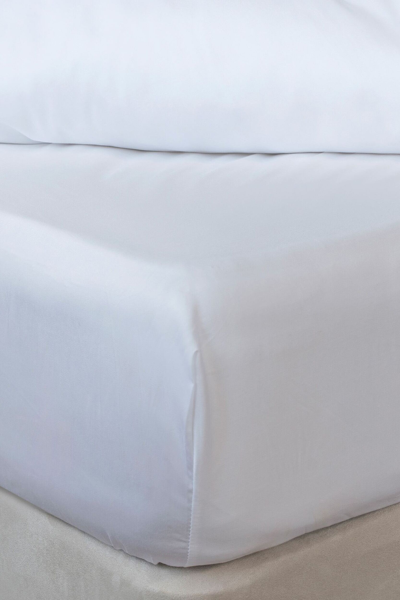 Lazy Panda 300 Thread Count Bamboo Fitted Sheet White Super King