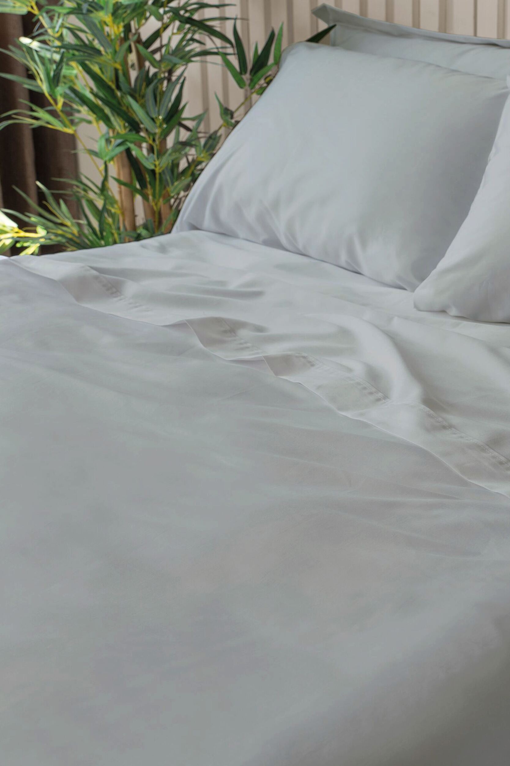 Lazy Panda 300 Thread Count Bamboo Flat Sheet Platinum King / Super King