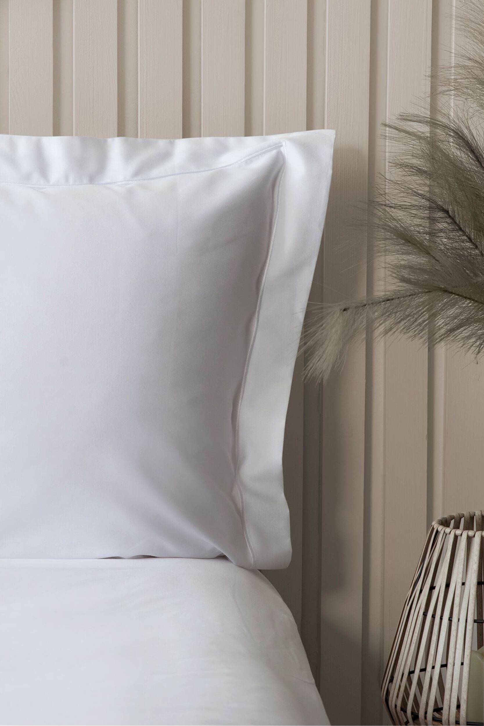 Lazy Panda 300 Thread Count Bamboo Pillow Cases White Oxford 1 Pack