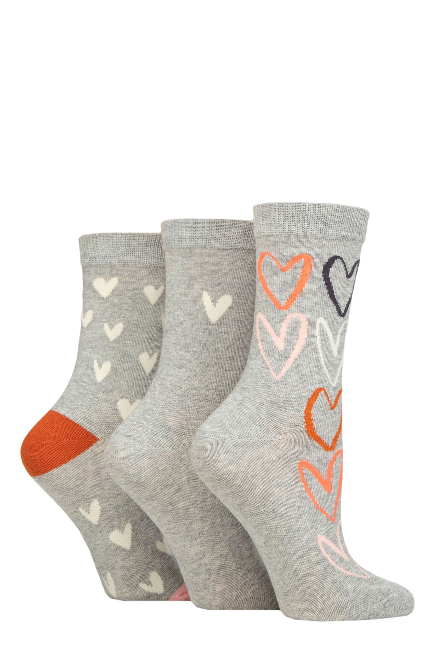 Women's 3 Pair Caroline Gardner Patterned Cotton Socks Heart Outline Light Grey 4-8 Ladies