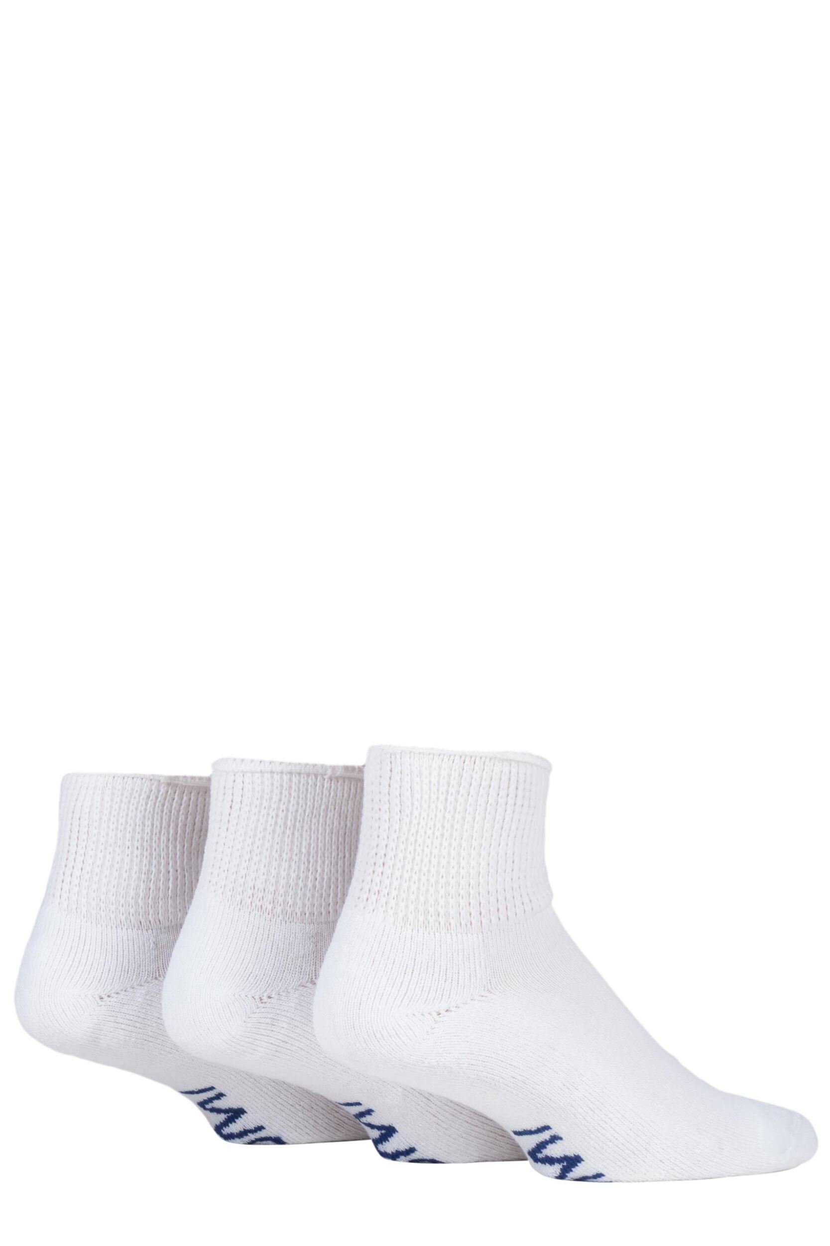 Image of 3 Pair White Footnurse Gentle Grip Diabetic Ankle Socks Mens