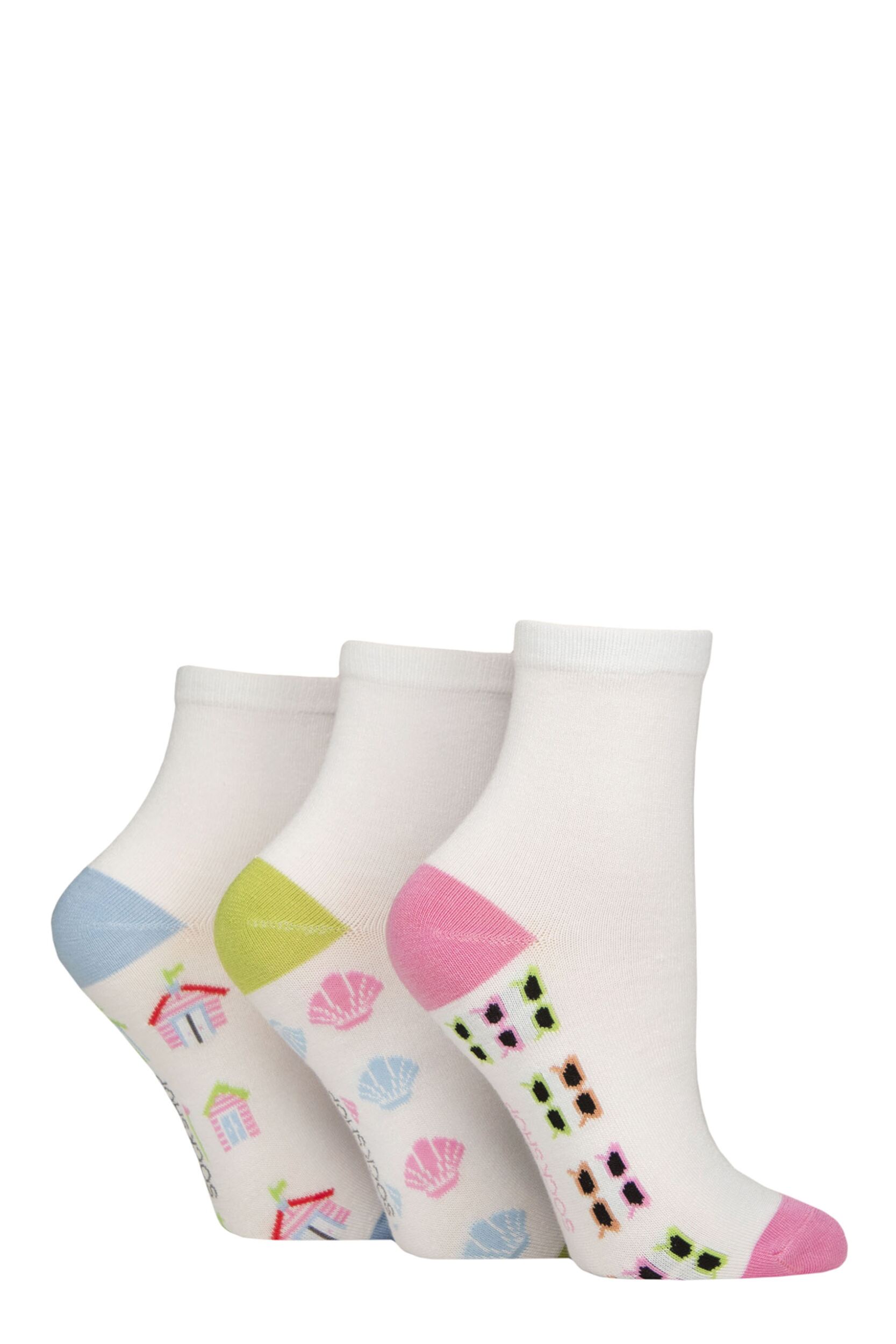 Image of Women's 3 Pair SOCKSHOP Plain and Patterned Bamboo Ankle Socks Patterned Sole White / Ocean View 4-8