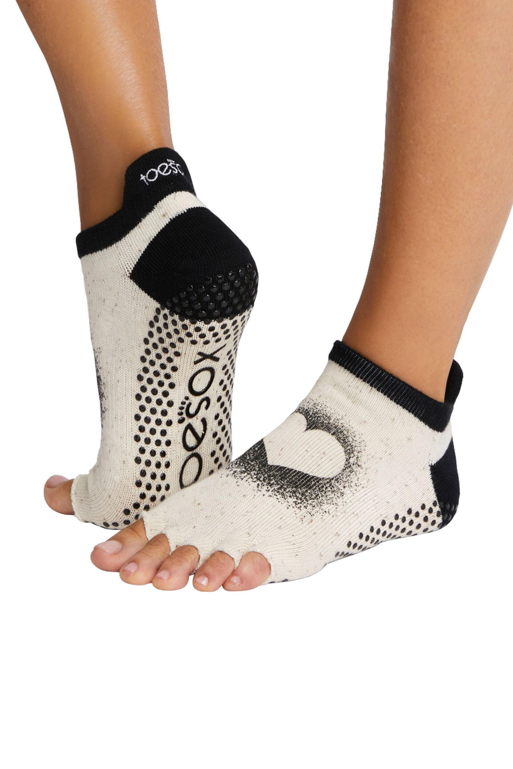 Mens and Women's 1 Pair ToeSox Half Toe Organic Cotton Low Rise Yoga Socks Coconuts For You 3-5.5 Ladies