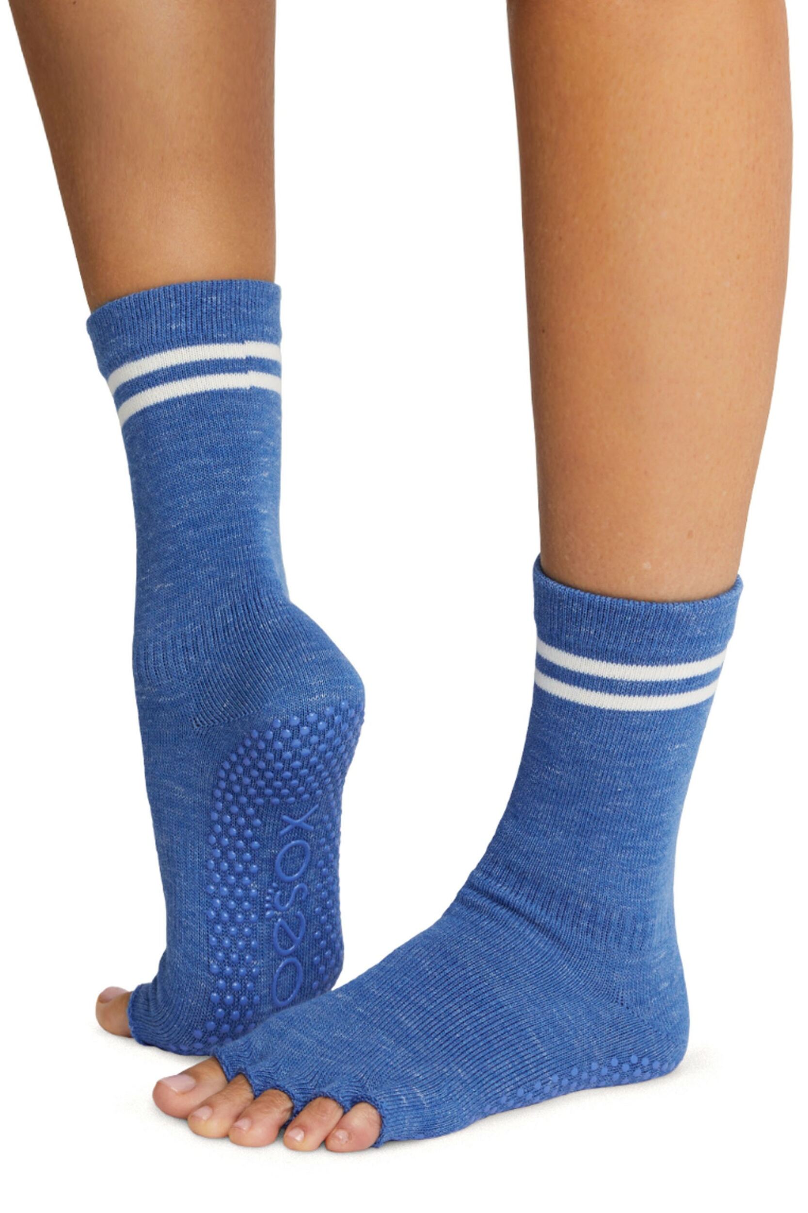 Women's 1 Pair ToeSox Organic Cotton Full Toe Grip Crew Socks Royal Blue M