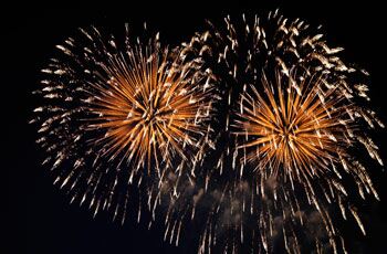 Top tips for wrapping up warm this Bonfire Night