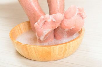 How men can keep their feet clean