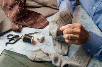 How to darn socks