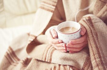 5 steps for making DIY handwarmers with old socks