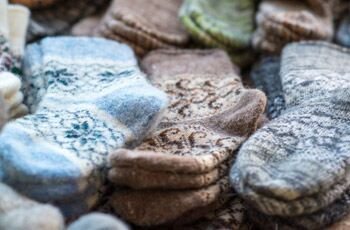 How to donate socks to homeless charities