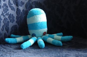 7 ideas for upcycling your old socks
