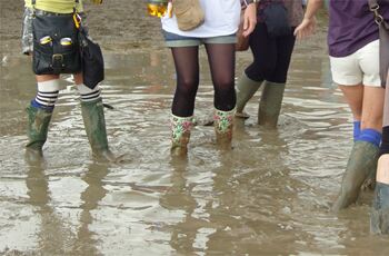 5 ways to wear your wellies