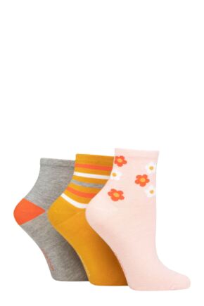 Ladies 3 Pair SOCKSHOP Patterned Bamboo Ankle Socks Buttercup Retro Floral 4-8