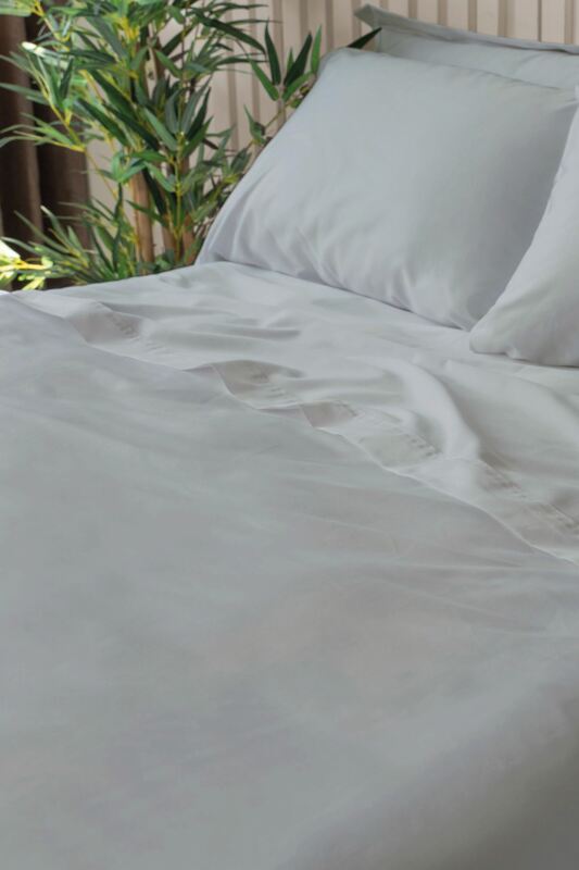 Lazy Panda 300 Thread Count Bamboo Flat Sheet Platinum Single