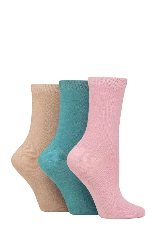 Women's 3 Pair Charnos Organic Cotton Ankle Socks Pink One Size