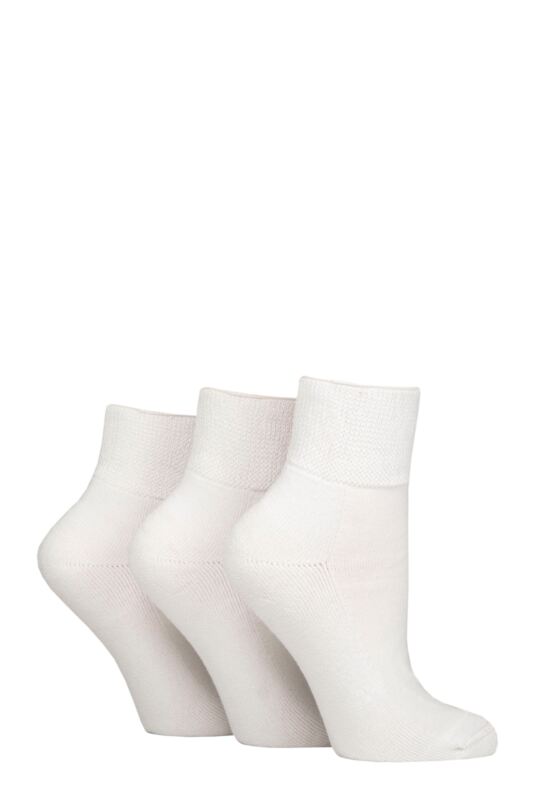 Women's 3 Pair IOMI FootNurse Cushioned Foot Bamboo Diabetic Ankle Socks