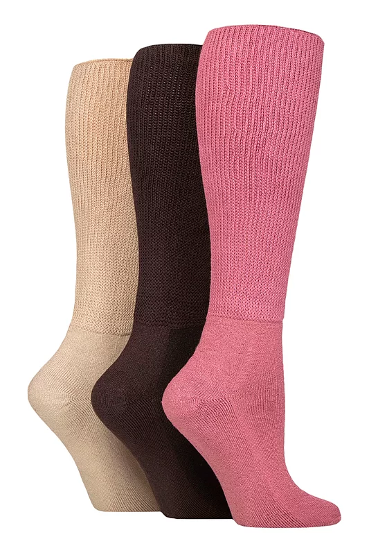 Mens and Women's 3 Pair IOMI FootNurse Cushion Foot Bamboo Diabetic Knee High Socks
