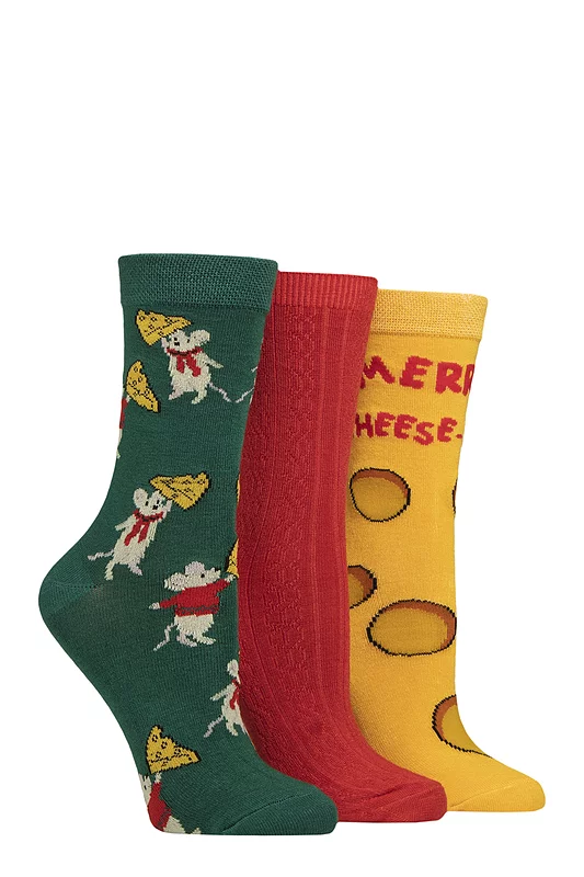 Women's 3 Pair SOCKSHOP Lazy Panda Christmas Bamboo Socks Merry Cheesemas 4-8