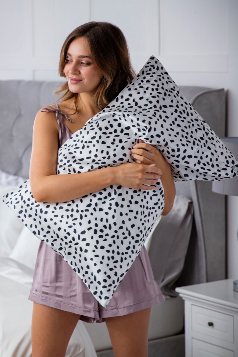 Cocoonzzz Luxury 100% Mulberry Silk Pillowcase