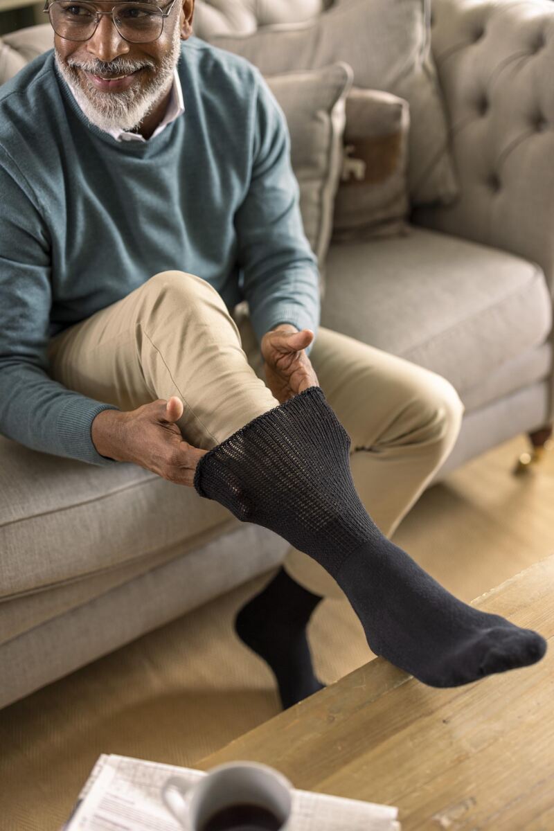 Mens 3 Pair Iomi Footnurse Gentle Grip Cushioned Foot Diabetic Socks
