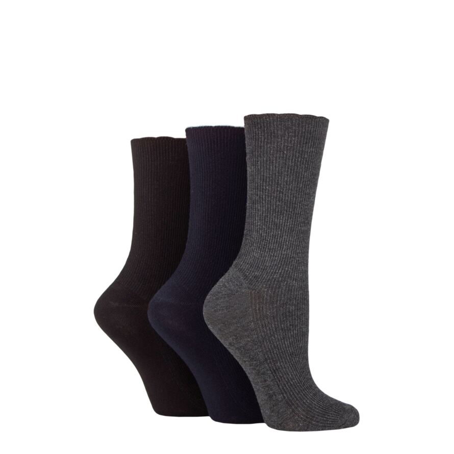 Ladies 3 Pair Elle Ribbed Bamboo Socks with Scallop Top from