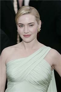 Kate Winslet 'shines in stockings'