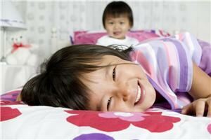 Children 'must pick up their socks'