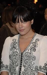 Lily Allen looks great in tights... again