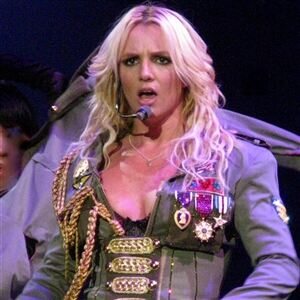 Britney plumps for knee high socks