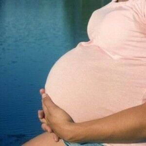 Pregnant women 'should wear comfy flats with socks'