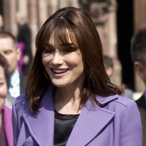 Carla Bruni-Sarkozy wears funky tights to state dinner