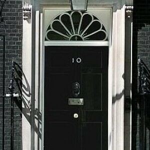 Shoeless ministers raise eyebrows at Number 10