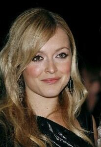 Fearne Cotton keeps warm in wool tights