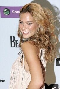 Bar Refaeli launches new tights line