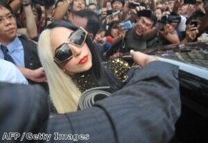 Lady Gaga uses socks to soften spiky look