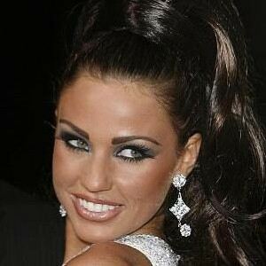 Katie Price opts for revealing striped leggings