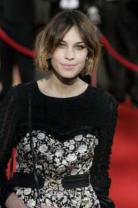 Alexa Chung appears bony in wool tights