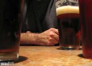 Pub kicks out 89-year-old for wearing hat