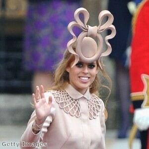 Sweets pay tribute to royal hats