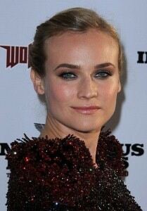 Diane Kruger chills out in floral leggings